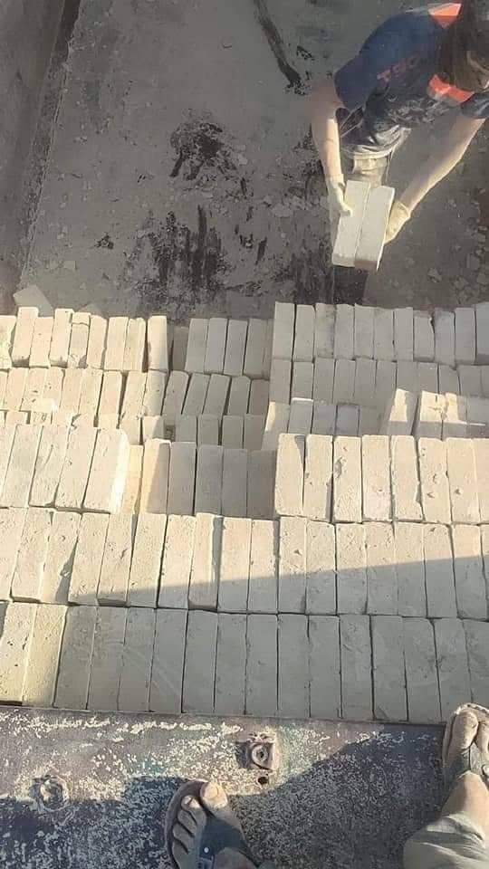 ونوع انجكتر. قوه ولون وعدد كامل وقالب واحد  للاستفسار ومعرفه السعر فقط
يوجد  #طابوق معامل العمارة  عدد 8000طابوقه #وزياده500 #ويوجد #تك 4000وزياده# 250 ويوجد كسر للبيع  اتصال  على الأرقام التاليه أو مراسله عل واتساب  ***********//***********
