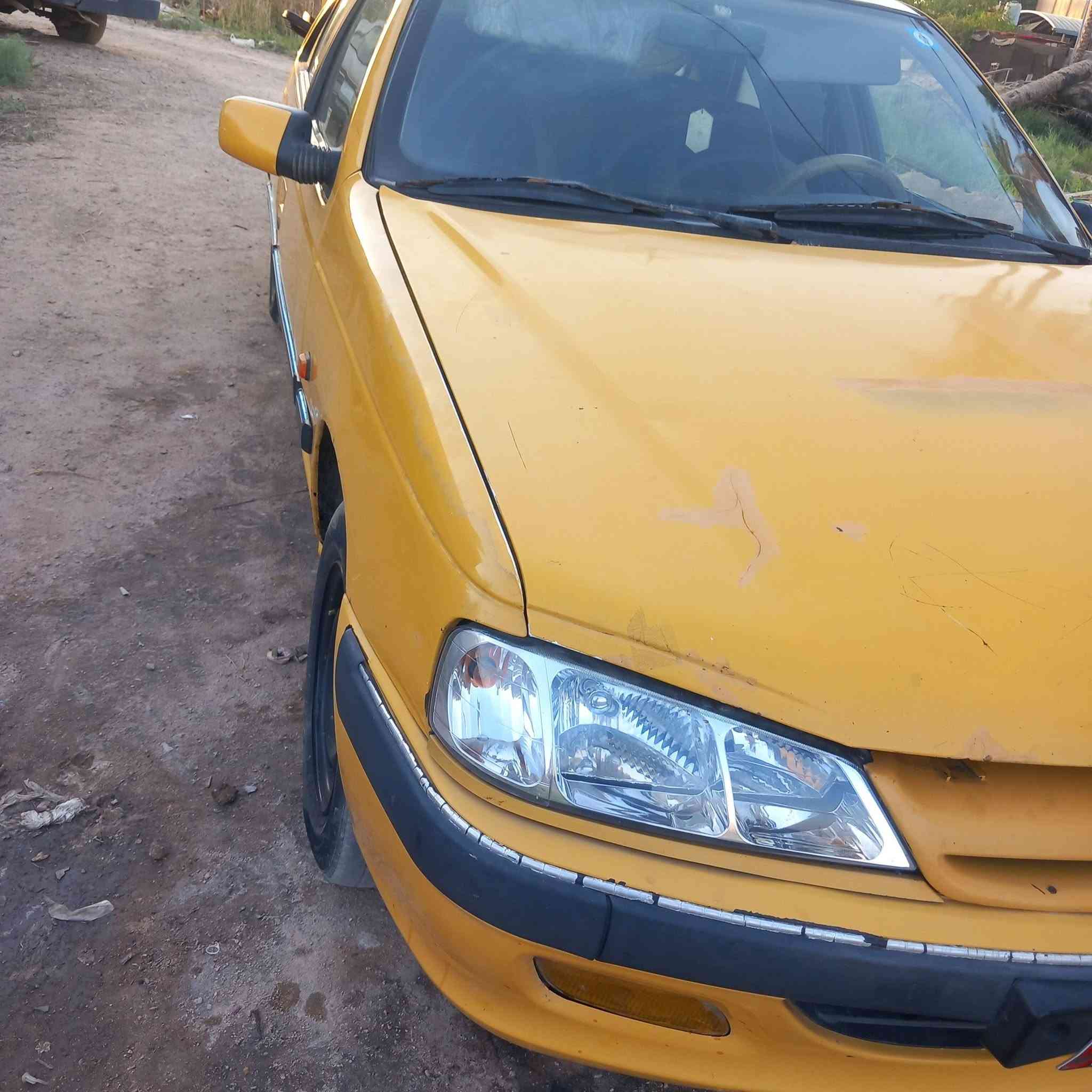 بيجو بارس للبيع
مديل 2015
رقم بابل جديد 
سنويه لل30
مصفره  مرور وهيئه
محرك كير حداديه جديد
تبريد ثلج 
باتري دينمو  سلف بلكات نوزلات
 جويتر مراوح جديد
ادامه عامه جديد 
قطعتين صبغ بدون داخل 
السعر  40 $
مكان السياره  كربلاء طويريج
***********
