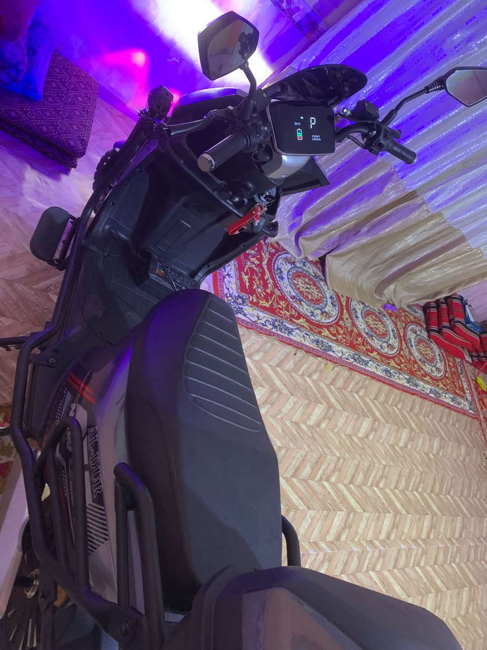 لبيع دراجه شحن جديده صالي شهرين من أخذته اسمه ساحقا مديل ٢٠٢٦ دراجه جديده برياته جديدات دراجه مامتعوبه شراي بخدمته مكاني بصرة كرمه علي سعر مليون و٢٥٠ بيه مجال دراجه جديد هذه رقمي ***********
