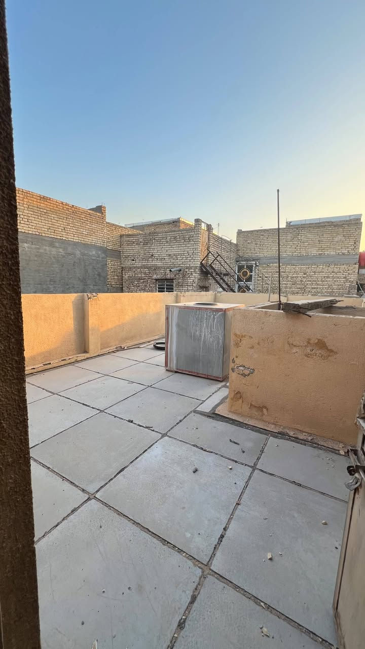 خوان سلام عليكم بيت اللبيع طابو صرف ٩١ م  بل الحسينيه شارع ٢٨ قرب سوق الثاني .***********
