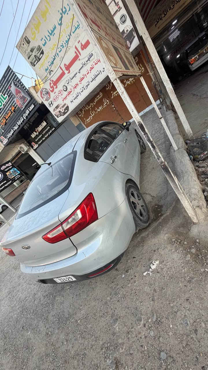 ربو 12خليجي محرك 1600كير محرك صدر تبريد جاهزه رقم واسط جديد السونر ويه الصور***********بغداد حي العامل السعر70 بغداد, العراق
