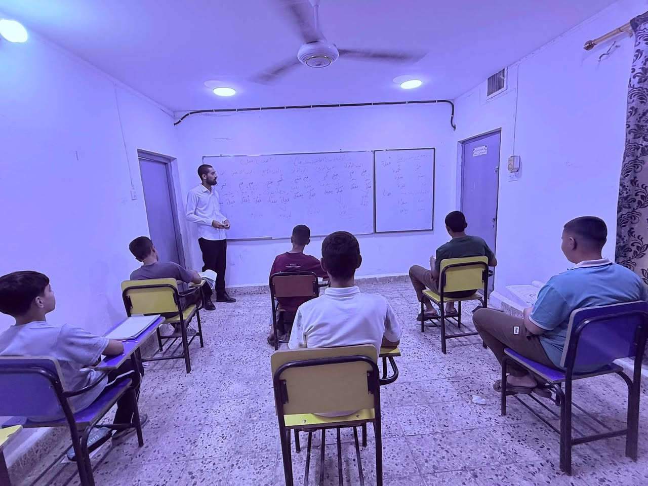 📚 الأستاذ علي كوكز
🌟 مدرس مادة اللغة العربية

للصفوف:
🔹 الأول متوسط
🔹 الثاني متوسط
🔹 الثالث متوسط

شرح واضح ومبسط ✨
متابعة مستمرة وتركيز على أهم النقاط والأسئلة المهمة 💯

📞 للتواصل والاستفسار:
***********
