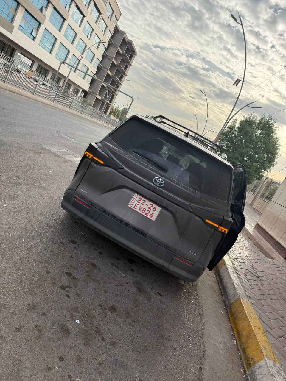 سيينا XLe • ٢٠٢٥ • ٥٠٠٠٠ مايل