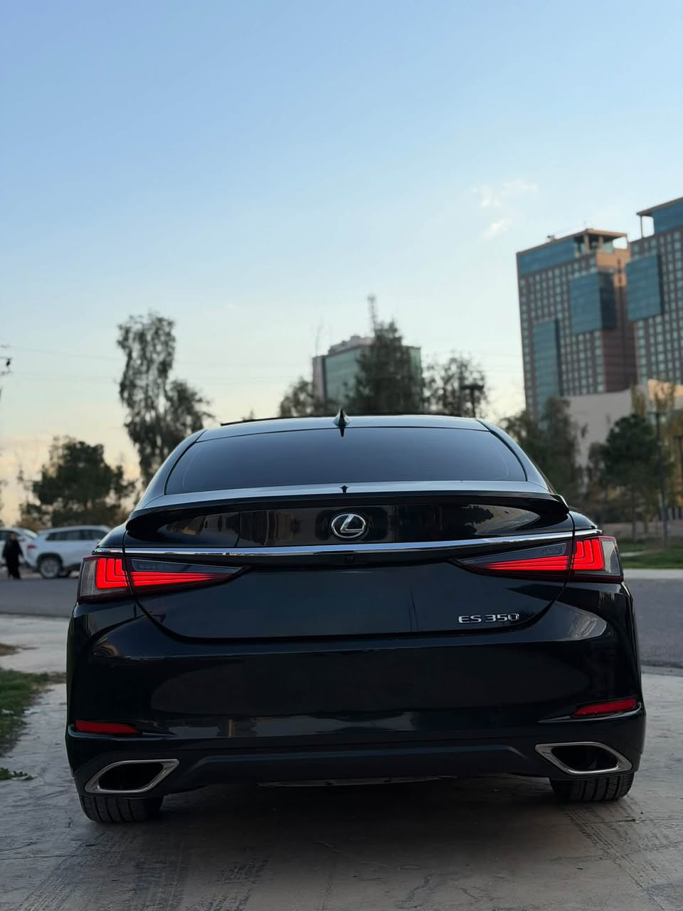 لكزس ES350 • ٢٠٢٣ • حادث جانبي