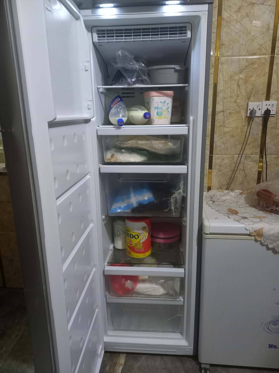 مجمدة عامودية • تتحول لثلاجة • ١٧٥