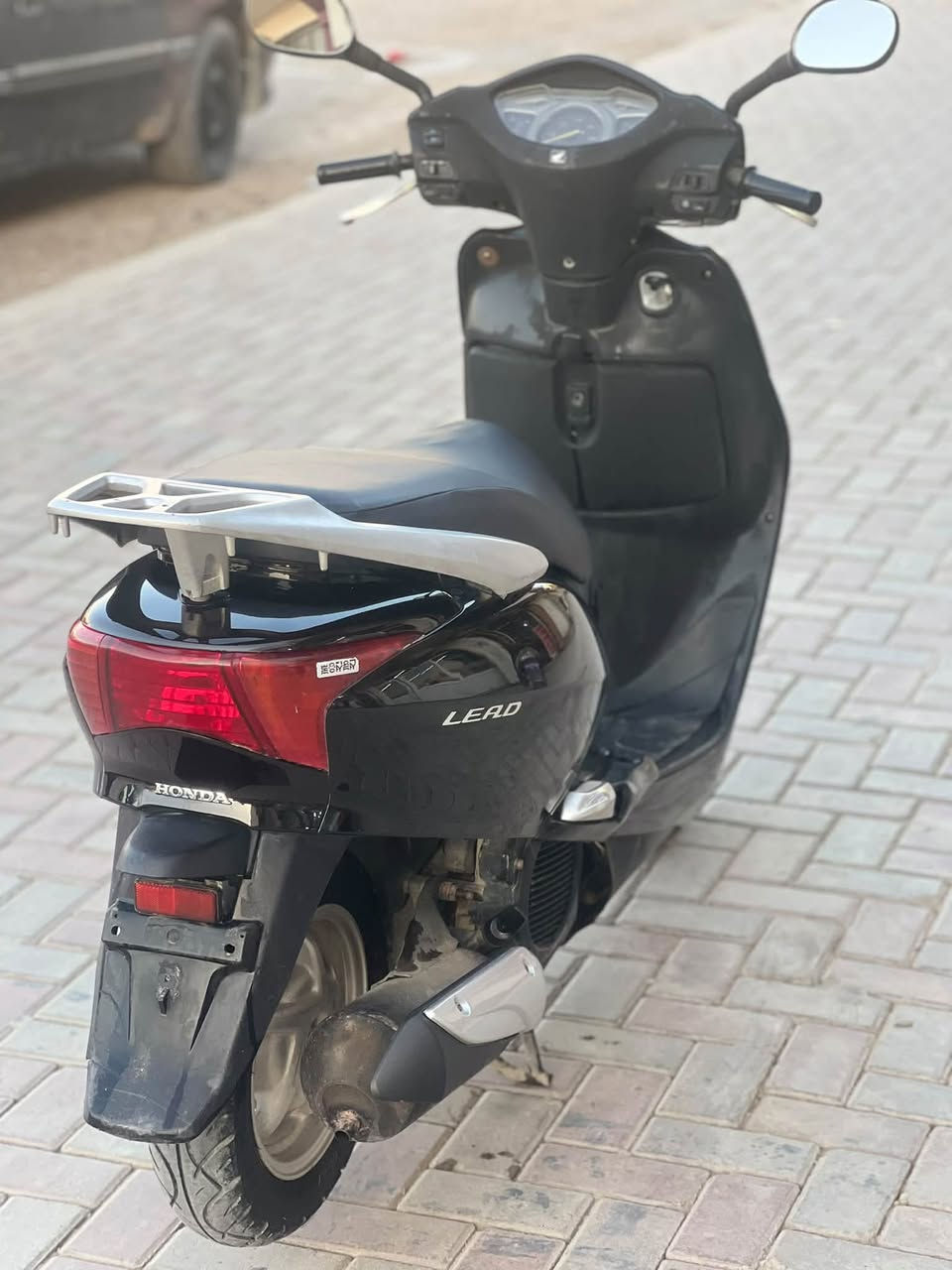 ليدي حديث
مفتوح اول نوبه
كلش نضيف 
سعره/850وبيه مجال
***********

