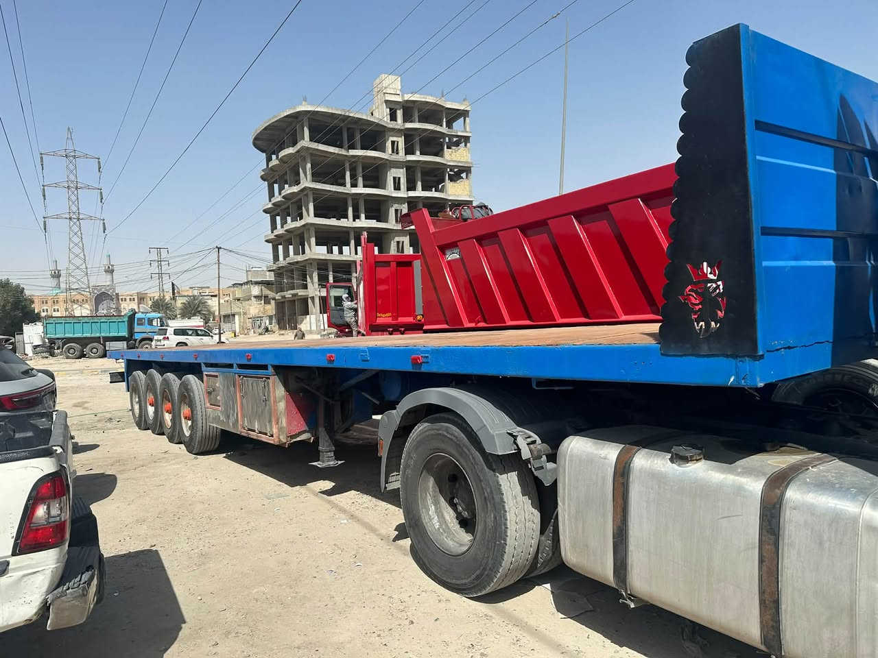للبيع عربانه اوربيه ٤ محاور بدون تاير الاستفسار *********** مكان النجف الأشرف
