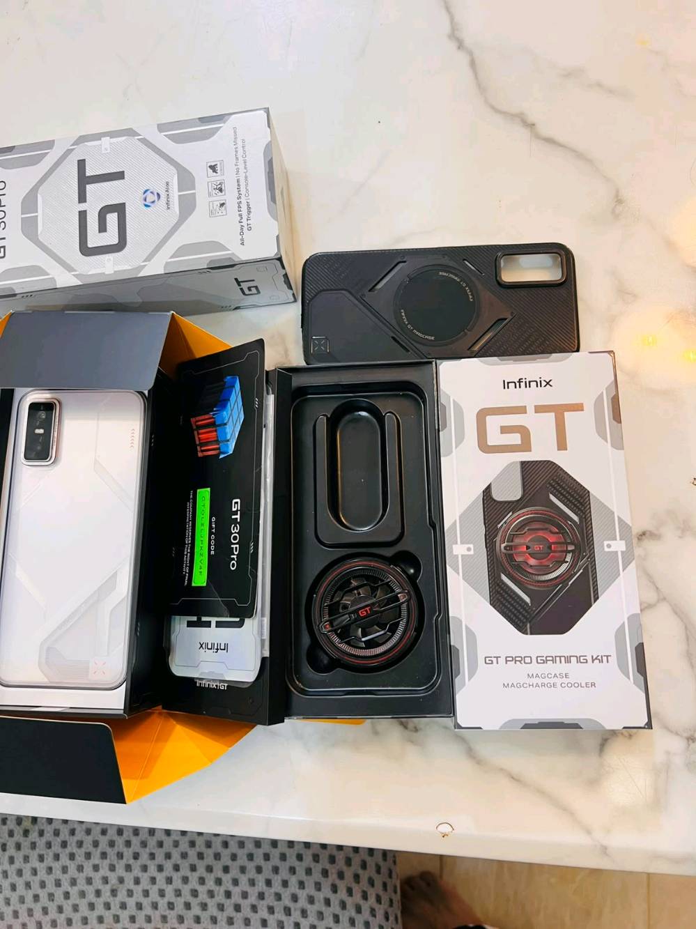 إنفينيكس GT30 برو • خط بالشاشة • ناصرية مركز