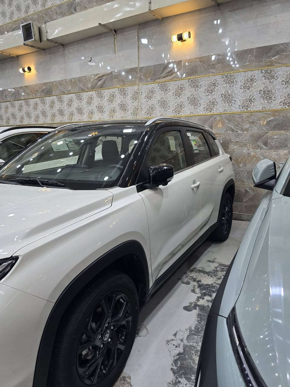 🔥 للبيع — يوربان كروس موديل 2026 🔥
🚘 الموديل: 2026
📍 الممشى: 600 كم فقط!
✨ سيارة شبه جديدة — استخدام خفيف جدًا
💎 نظافة ممتازة وحالة مميزة
✅ فرصة للراغبين بسيارة موديل حديث وبممشى قليل جدًا

📞 للاستفسار والتفاصيل: ***********
💰 السعر: ٣٢ مليون

