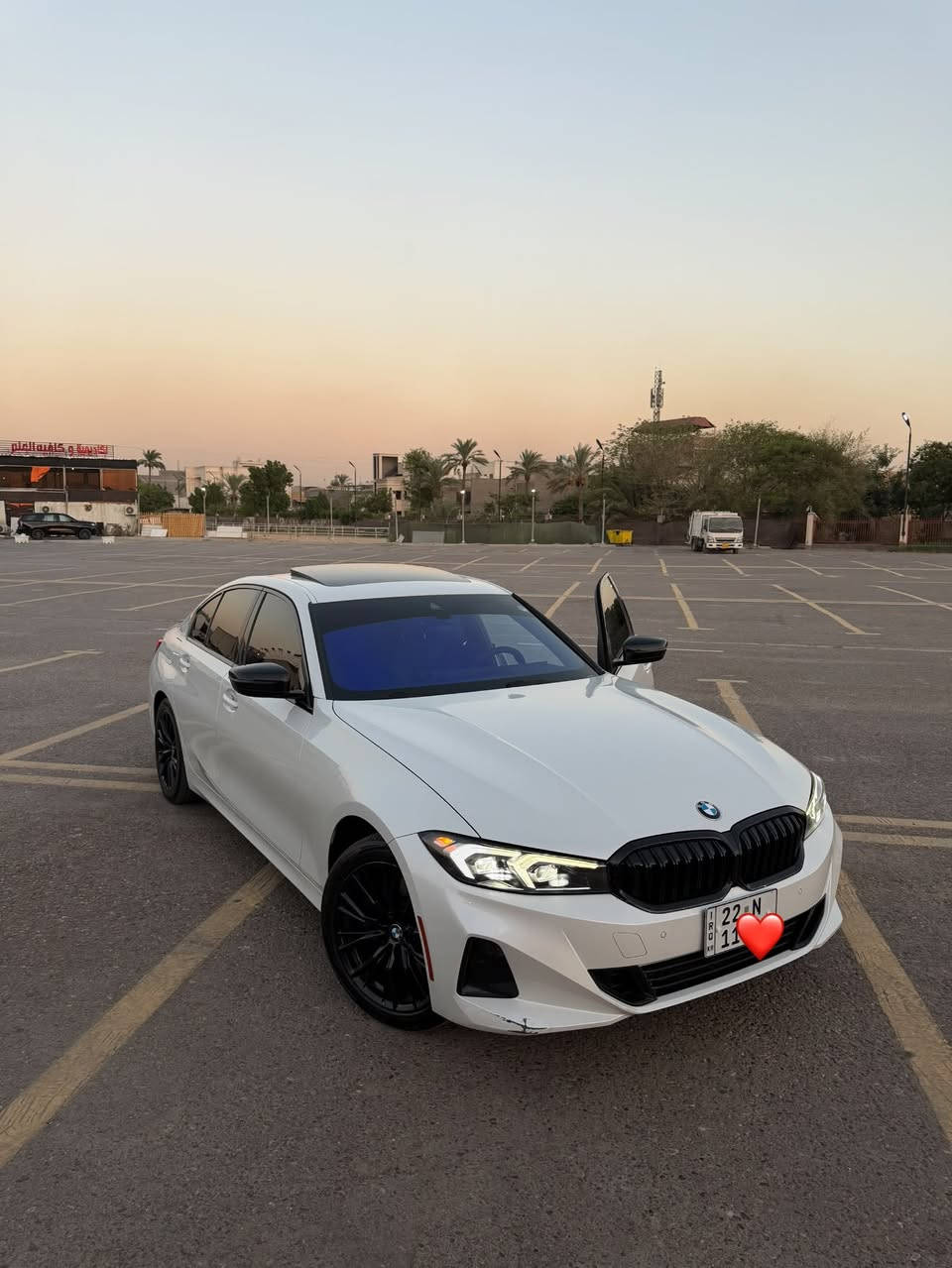السلام وعليكم
للبيع
Bmw 330i 2024
حادث خلفي بدون ايرباك
ماشية / 21.000 ميل
سعر / 345 ورقة

مستوردها ومصلحها على ايدي بدون تبديل اي قطعة.
صفر مسج وبدون اي نقص
رقم اربيل + باج تضليل من مرور اربيل
عنواني بغداد حي جامعة
واتساب/
***********
