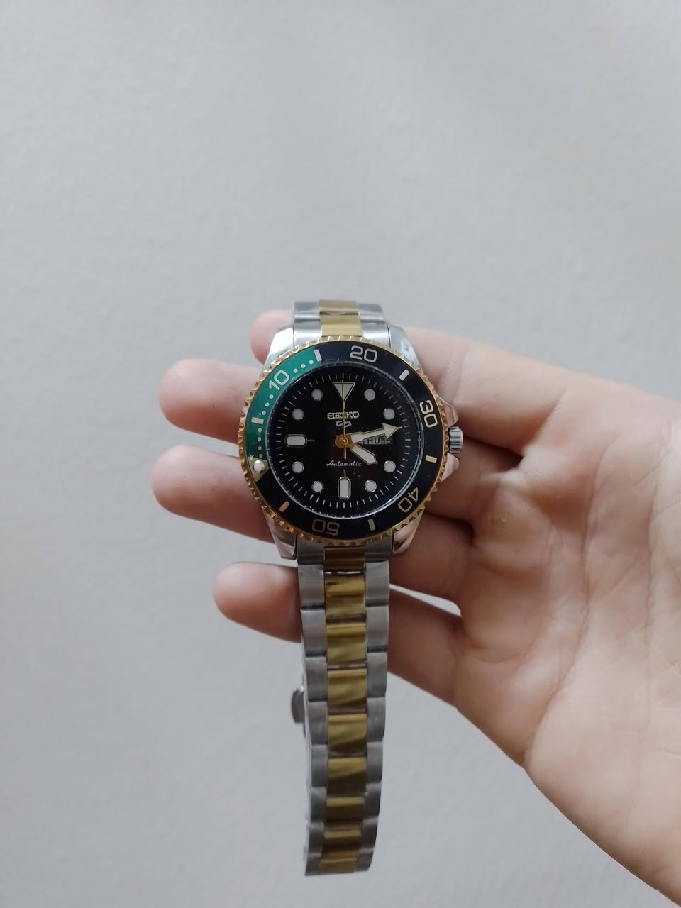 ساعه SEIKO للبيع رجاليه حديد وزن ثقيل💯
سعرها 15الف
واتساب ***********
