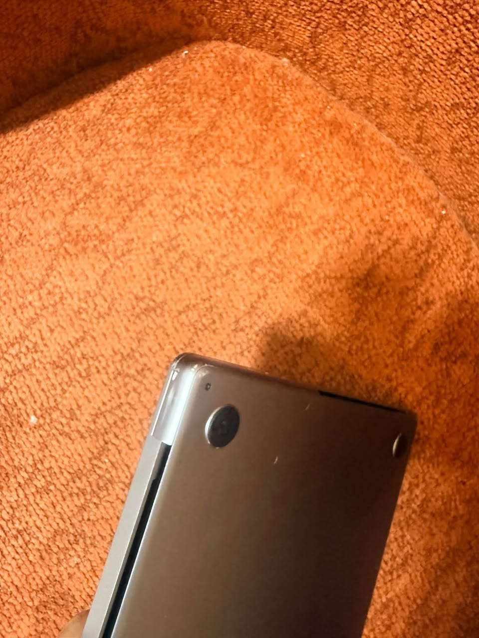 ماك بوك برو M1 Pro • ١٦ بوصة • ١٦ جيجا رام