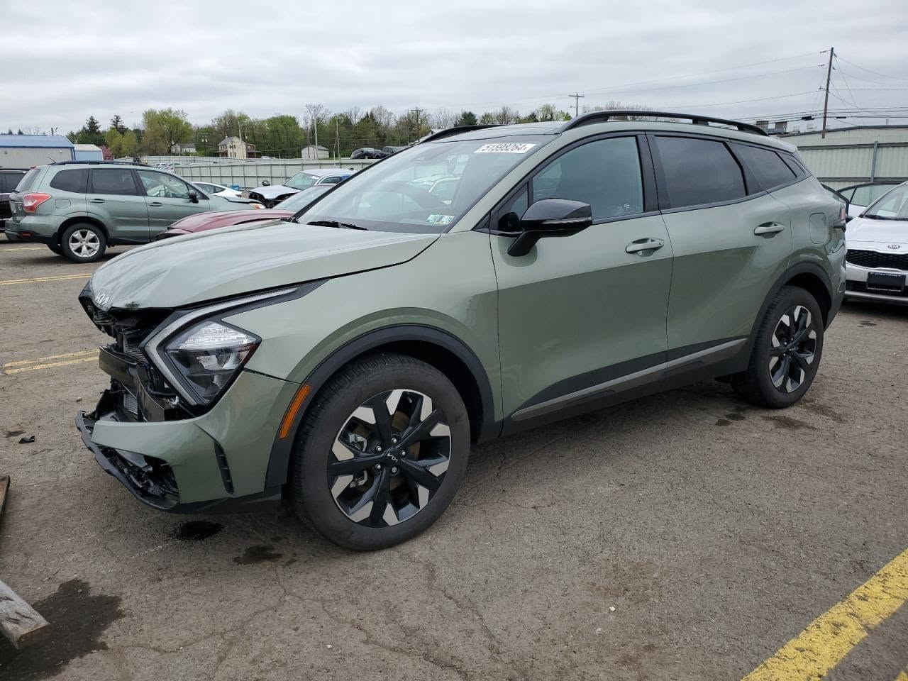 كيا سبورتج موديل 2024  فول لمتدد
kia sportage SX-prestige AWD
الموديل : 2024
الون :  زيتوني  

فول فول مواصفات اعلى فئة بلسبورتج 
سيارة جديدة
وارد امريكي 
الضرر : موضح بصوره 

مواصفاتها :-
1. محرك 2500 GDi
2. كير 8 نمر
3. بانوراما
4. بصمة : تشغيل - ابواب - صندوك
5. صندوك كهرباء ذكي
6. شاشة كبيرة على طول الدشبول دجتل كامل 
7. كيجات الكترونية متغيرة حسب الوضعيات
8. انظمة القيادة : سبورت - سمارت - نورمال
9. كشنات جلد 
10. كراسي كهرباء فول تحكم مع كشن ميموري 
11. اضواء ترحيب عند الاقتراب مع ترحيب داخلي عند الصعود او المغادرة
12. شحن وايرليس
13. هاند بريك بصمة
14. اوتو هولد
15. كاميرات 360 مع كاميرات بالاشارات الجانبية مع وضعيات مختلفة للكاميرات
16. فول رادارات امامية وخلفية وجانبية
17. تحديد مسار ذكي
18. قيادة أليه ذكية
19. نقطة عمياء
20. كروز سرعة
21. تبريد وتدفئة كشنات مع تدفئة ستيرن
22. سستم صوت هارمان كاردون 
23. خزن كشن سائق ميموري وضعيتان
24. اشاير بالمري
25. تشغيل عن بعد
26. شاشة لمس متغيرة لتحكم الميديا او لتبريد
27. ستيرن فول تحكمات 
السعر 218 وبيها مجال بسيط 
مكاني بابل 
للستفسار اكثر يرجا الاتصال***********
