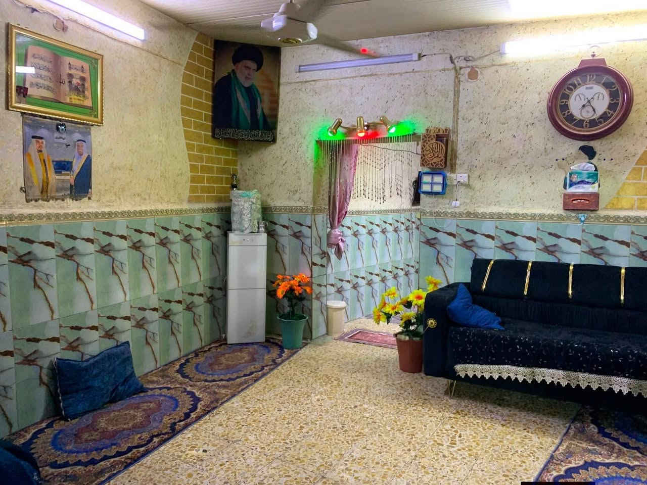 السلام عليكم بيت للبيع غرفة منام استقبال
ترك ع طول البيت مساحه ٧٥ متر بيت نضيف
كاشي سيراميك مي مجاري مكان الامين قرب
مركز الشرطه *********** السعر ٢٨ وبي مجال
