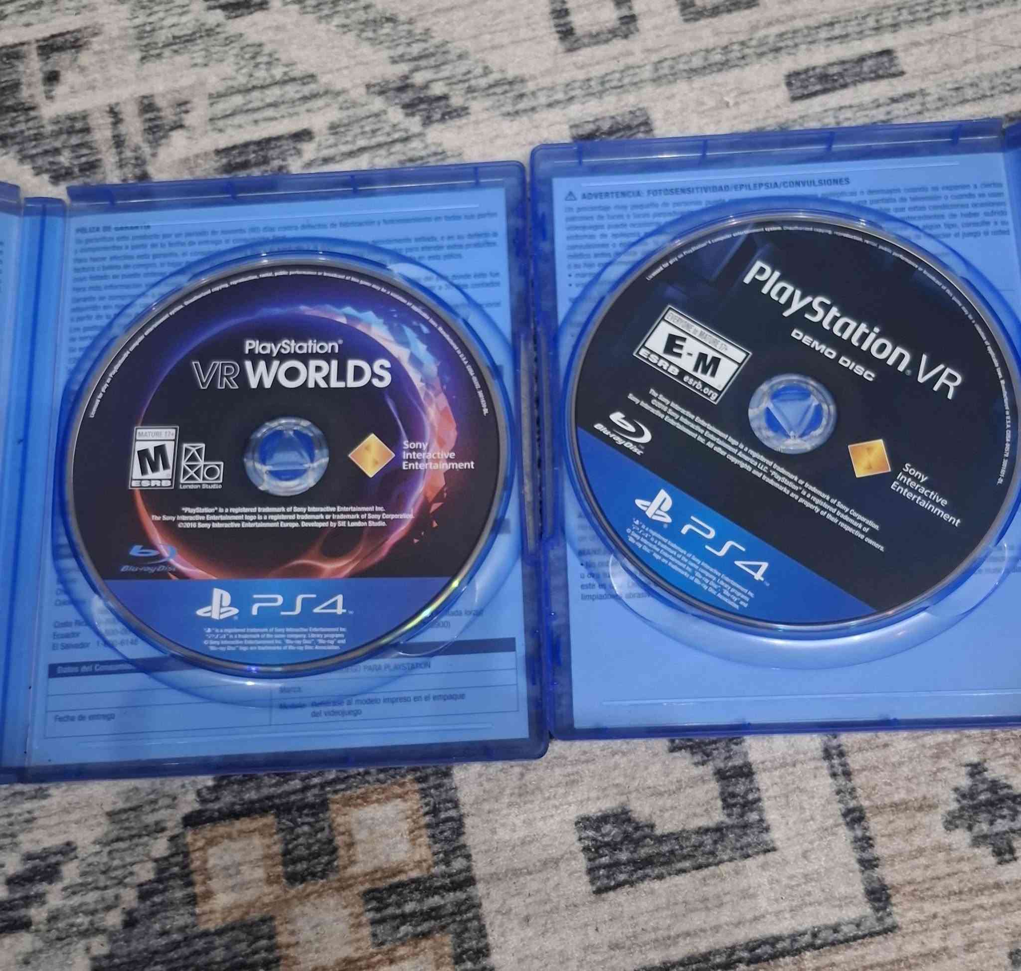 للبيع: أقراص ألعاب PlayStation VR

 أصلية بحالة ممتازة! 🎮📀معروض للبيع شريطين من أقوى وأمتع ألعاب الواقع الافتراضي لجهاز بلاي ستيشن 4:📦 الألعاب المتوفرة:PlayStation VR Worlds: اللعبة الأساسية والأشهر التي تحتوي على 5 تجارب واقع افتراضي مختلفة ومثيرة (منها غوص القرصان، والسطو ولندن غانستر).PlayStation VR Demo Disc: الأسطوانة التجريبية التي تضم مجموعة متنوعة من الألعاب لتجربة حماسية شاملة.

نص مكتوب في الصور:
- ألعاب الواقع الافتراضي الأصلية أقراص أصلية 100% متوافقة مع PlayStation VR محتوى متنوع وتجارب واقعية جودة عالية ووضوح ممتاز للبيع