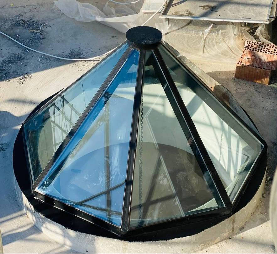 Sky Light سکای لایت 
🏝✨ غيّر بيتك بنور الطبيعة!
🌞 الضوء مو بس جمال… هو حياة!
أشعة الشمس تنقّي الهواء وتخلي بيتك أهدى وأنعش 💎

🔷 سكاي لايت =
إضاءة طبيعية + نظافة + لمسة عصرية فخمة

😌 ويانا راح تحصل على:
✔️ ضمان 10 سنوات ضد تسرب المياه
✔️ أعلى جودة بالمواد
✔️ تصاميم متنوعة تناسب كل بيت وكل ذوق

🔹 أنواع الزجاج:
• دبل زجاج سكريت (مقوّى)
• لامينيت (آمن وما يتناثر عند الكسر)
• عازل للشمس (يرجع لحد 40% من الحرارة)

🔥 خلّي بيتك يضوي اليوم!

📞 للاستفسار:
اربیل + الموصل: ***********
السليمانية + بغداد والجنوب: ***********

📍 العنوان: هولير – خلف ماجدي مول – قریب محلات نوروز سيتي

ئەمڕۆ ماڵەکەت ڕووناک بکە بە ڕووناکی سرووشتی!
🌞 ڕووناکی تەنها جوانی نییە… ژیانە!
تیشکی خۆر هەوا پاک دەکات و ماڵەکەت دەکاتە شوێنێکی ئارام و تازە 💎

🔷 سکای لایت =ڕووناکی سرووشتی + خاوێنی + شێوەیەکی مۆدێرن

😌 لەگەڵمان:
✔️ گەرەنتی 10 ساڵ دژ بە ئاودان
✔️ کوالێتی بەرز لە هەموو موادەکان
✔️ دیزاینە جیاوازەکان بۆ هەموو جۆرێک لە ماڵ

🔹 جۆرەکانی جام:
 دەبڵ جامی سکۆرێت(پتەوکراو)
• لامینێت ( لکاتی شکان ناکەوێت)
• دژە خۆر (گەڕاندنەوەی %40 گەرمی)
🔥 
📞 پەیوەندی:
هەولێر + موصل: ***********
سلێمانی + بغداد و باشوور: ***********

📍 ناونیشان: هەولێر – پشت ماجدی مۆڵ – ڕێزی 
شوقەکانی نەورۆز ستی
