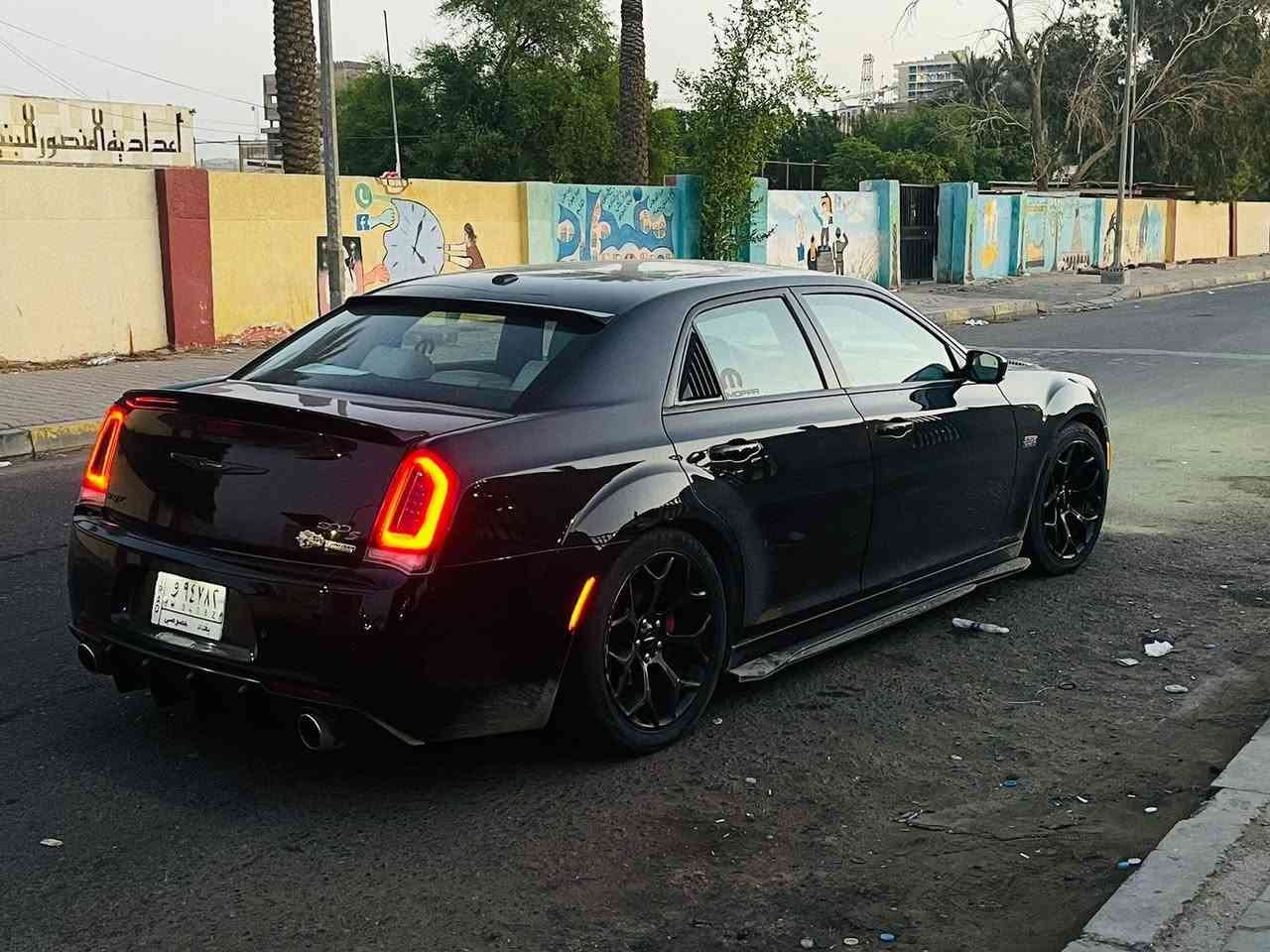 اوباما S300
.....
خليجية ماشية(100) كم
هيمي ٨ فول ١/١
بردة كهرباء 
رادار دعامية
كلاصات تدفئة تبريد
غرفة اوف وايت
محدث البنيد فافون SRT ودعامية بجم عريض
كزوز شادلها 1200$
تخم تاير جديد
بغداد وباسمي
السعر ٢٢٠ وبي مجال 
مكاني ديالى
للتواصل والاستفسار 
***********
