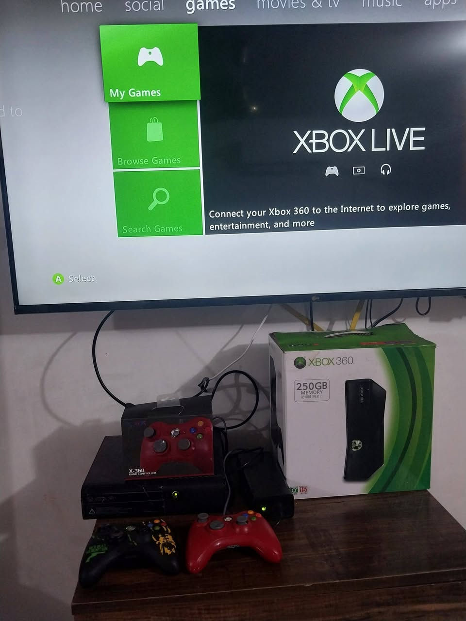 اكس بوكس 360 نظافه تامه ويا جوستك اصليه وثانيه تجاريه بي اكثر من 25لعبه الاغلب لعبات قويه قبل شهرين ماخذه ب125الف وحتاجيت وريد ابيعه رايده ب95الف الجهاز مكفول او اي خلل بي تاخذه بلاش 
مكاني بغداد حسينية الراشدية تريد تاخذه من البيت تريد ادزه الك توصيل ***********
