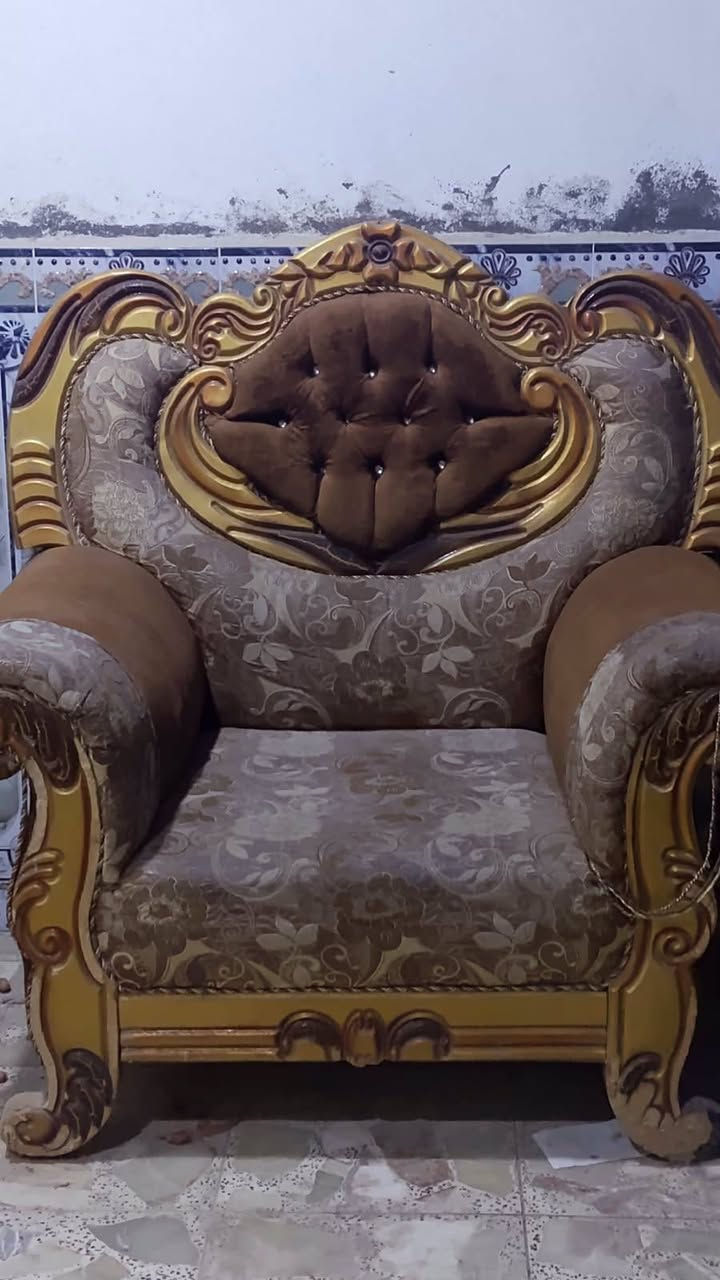 تخم • ٤ قطع • النجف