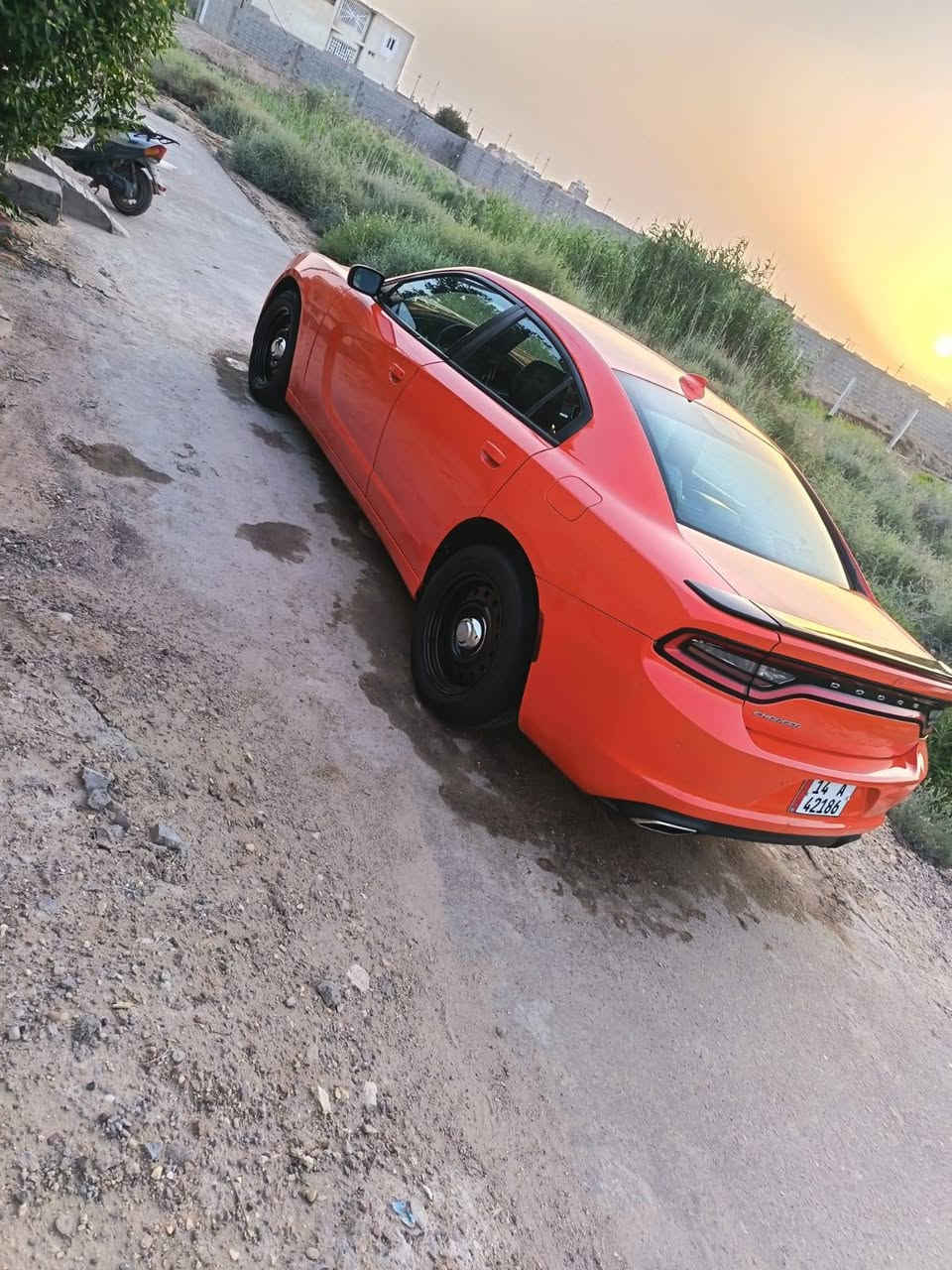 سلام عليكم جارجر موديل 20 اصل
تخم تاير تبريد منضومه جديده ثلج 
مكينه كير جدد دواخل جدد سياره كفاله اي قطعه 
مابيها تبديل صبغ فقط تكسي 
بيها هواي موصفات حلووه
باسمنا تحويل ثاني يوم 
مكانها لبصره القرنه 
ب 180 وبيها مجال قليل 
***********
