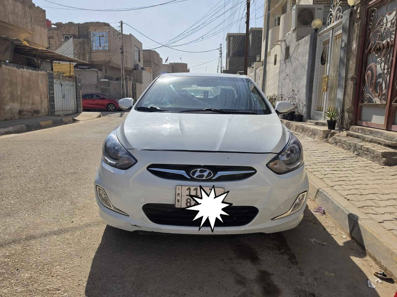 اكسنت ٢٠١٥ موجوده بكربلاء رقم بغداد باسمي السياره فيها  رشة صبغ جاملغ وباب  السياره جاهزه من كلشي والحمد لله محرك ١٦٠٠ السعر ٨٩ للاتصال ***********
