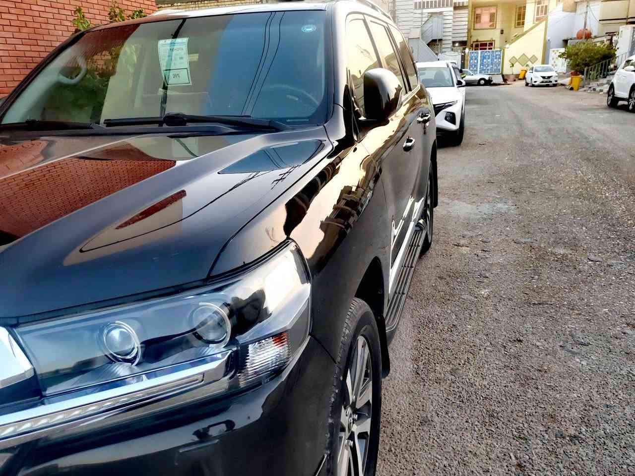 لاندكروز موديل ٢٠١٦ اربيل لون اسود  V6 ماشيه ٩٣ الف مكفول عدا مكانات بارد صغير قدر الإصبع .....هزه والسنويه جديده لحد ٢٠٣١ ..سله دعاميه الأسفل مبدله ٢٠٢١ للجماليه فقط 
*********** مكاني النجف الاشرف
