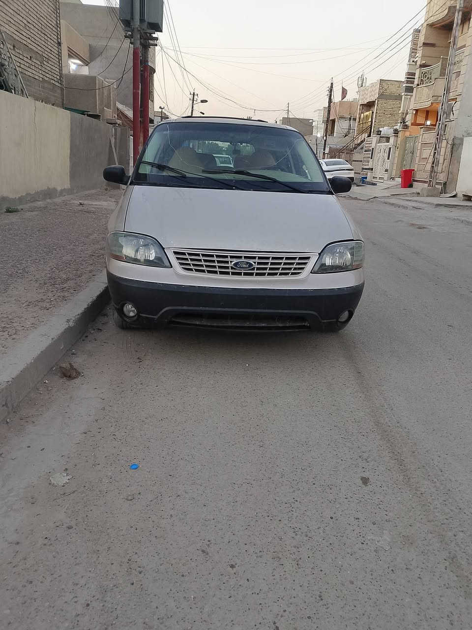 سلام عليكم فورد وندستار 2002جاهزه نقص بس كمبريسر تبريد وعمبار خلفي مكينه كير افلون 300 رقم بغداد نكليزي تحويل ثاني يوم مكانه بغداد الاتصال ***********@
