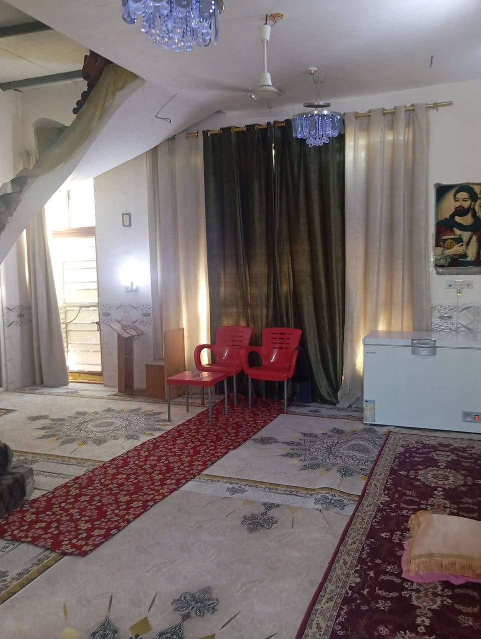 سلام عليكم لبيع بيت زراعي مساحة 200م قريب ع الحولي مال اطوريج ويبعد عن الامام 20 كيلو البيت نظيف بناء طابوق السقف مسلح السعر 75مليون وبيه مجال لطيبين ***********
