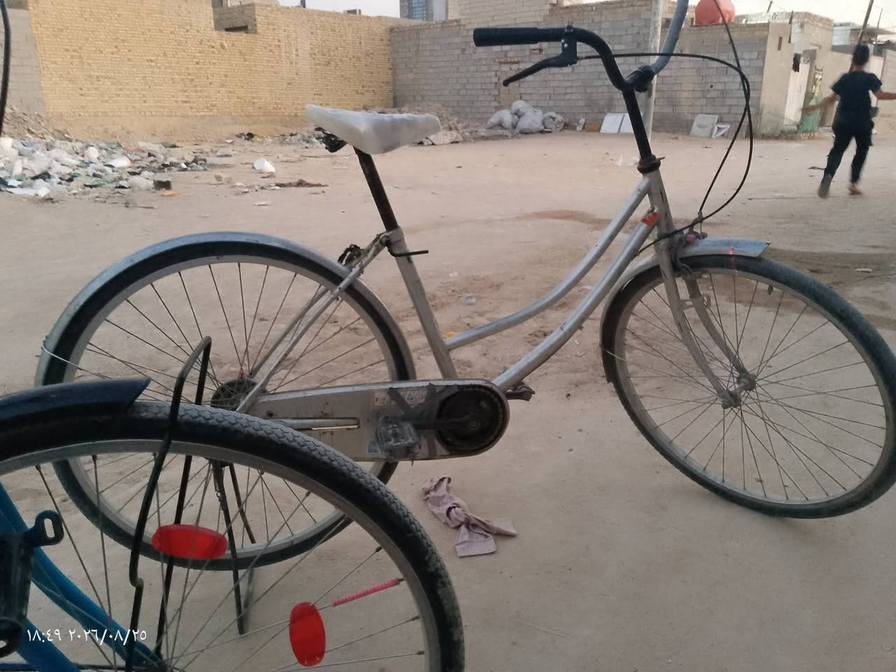 السعر 35 ألف ***********
