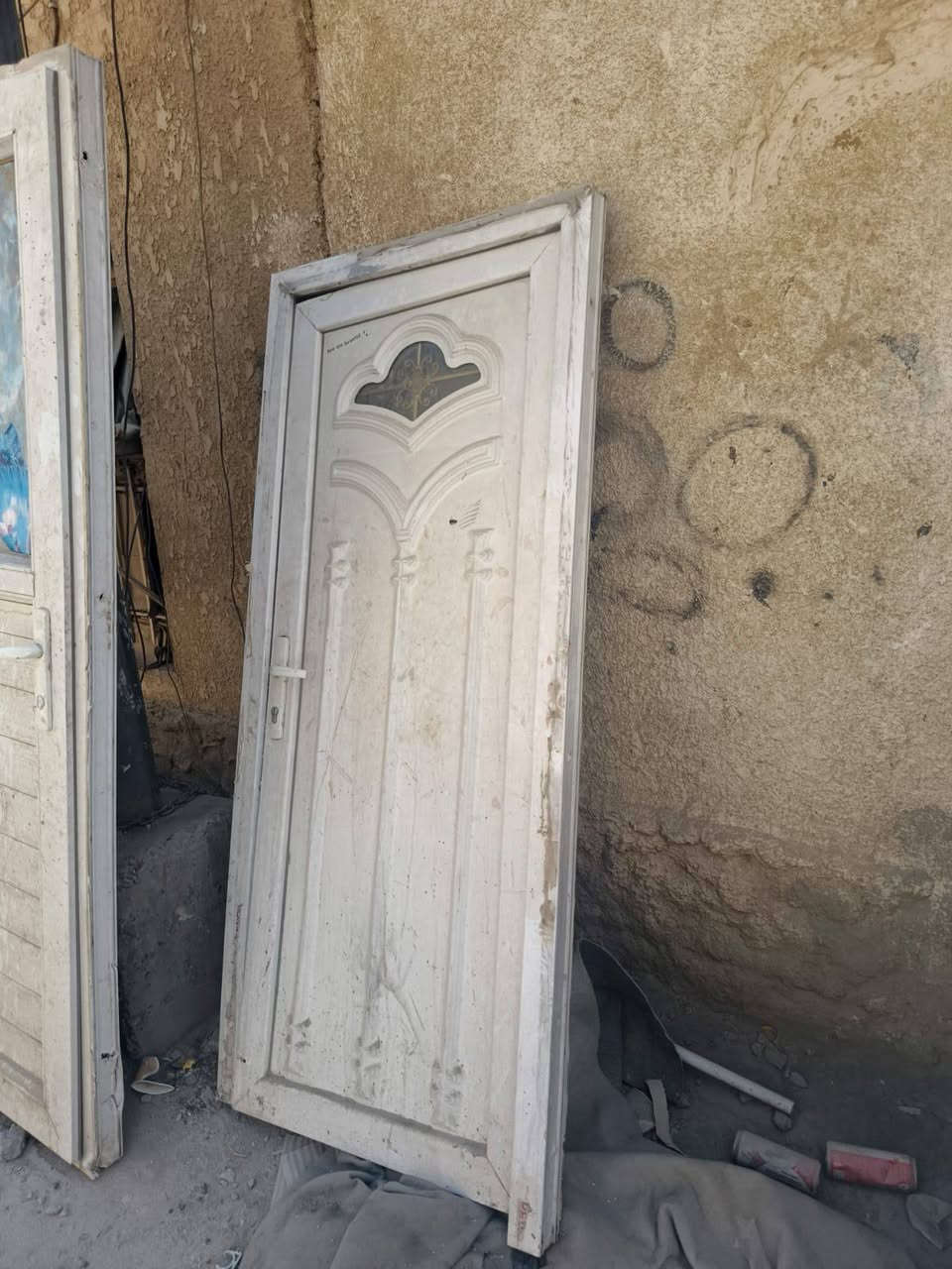 للبيع تريد وحدهن تريد كلهن  كلهن ١٧٥الف
 رقم هاتف ***********
