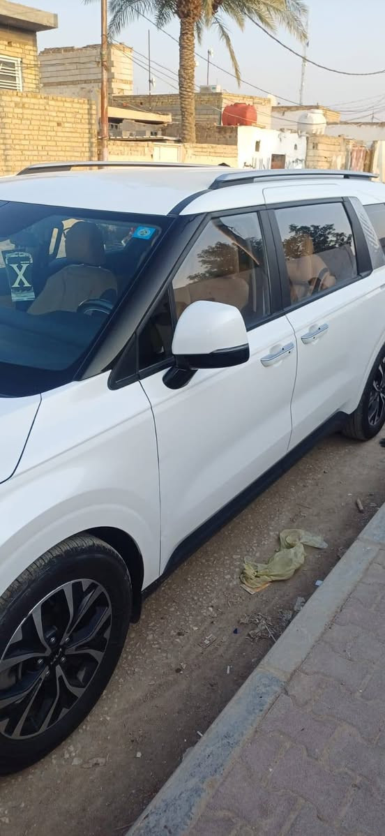 كرنفال كوري 23 غاز بانزين بلادي ماشيه 50 الف كيلو قابل لزياده فول عدى الفتحه مكفوله من الضربه بيها جاملغ امامي أيسر مصبوغ فقط بدون حادث سعر 260 وبيها مجال ***********
