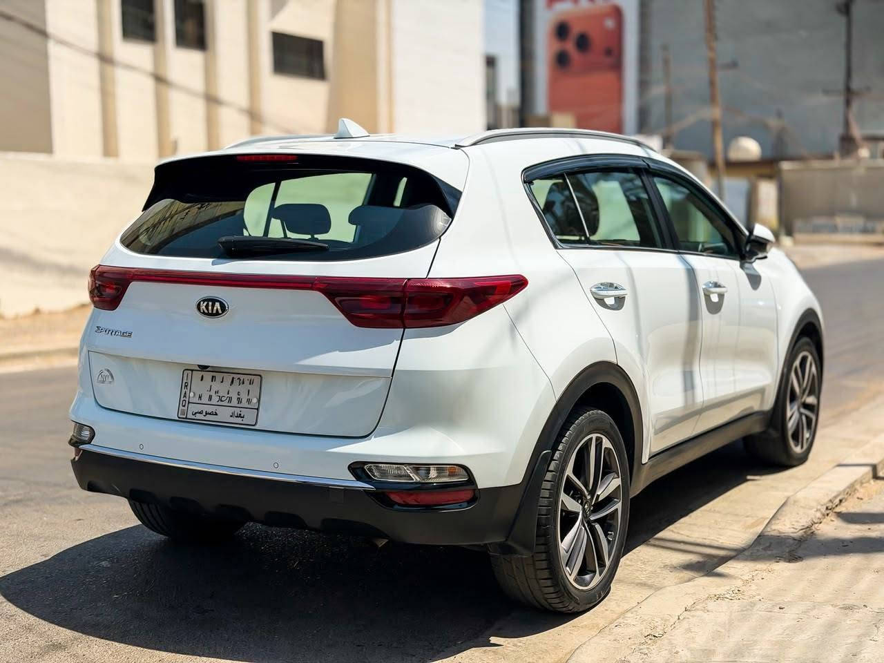 🚗 للبيع | كيا سبورتج 2020 خليجي 🚗
🔹 موديل: 2020
🔹 وارد: خليجي
🔹 اللون: أبيض
🔹 المحرك: 2000 سي سي
🔹 عداد: 58,000 كم
🔹 بدون أي حادث
🔹 فقط رصعات خفيفة
🔹 مواصفات اعتيادية
🔹 السيارة نظيفة جداً وبحالة ممتازة وجاهزة للاستخدام، ولا تحتاج أي مصروف.

💰 السعر: 21,000 دولار (قابل للتفاوض بالمعقول)

للاستفسار أو المعاينة، التواصل على الخاص أو الاتصال.
***********
