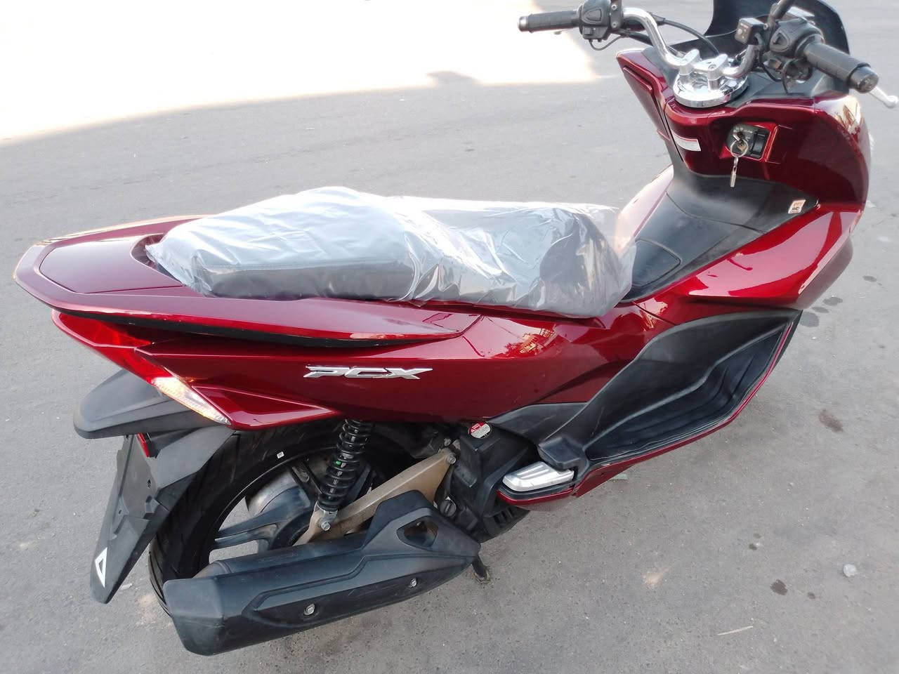 سلام عليكم دراجه PCX ياباني لون ماروني دراجه خير من الله حساس ازدحام شغال استان كهربائي شغال جيب فيتر وتعال افحص العنوان مدينه الصدر تقاطع المستشفى قرب افران الأول ***********
