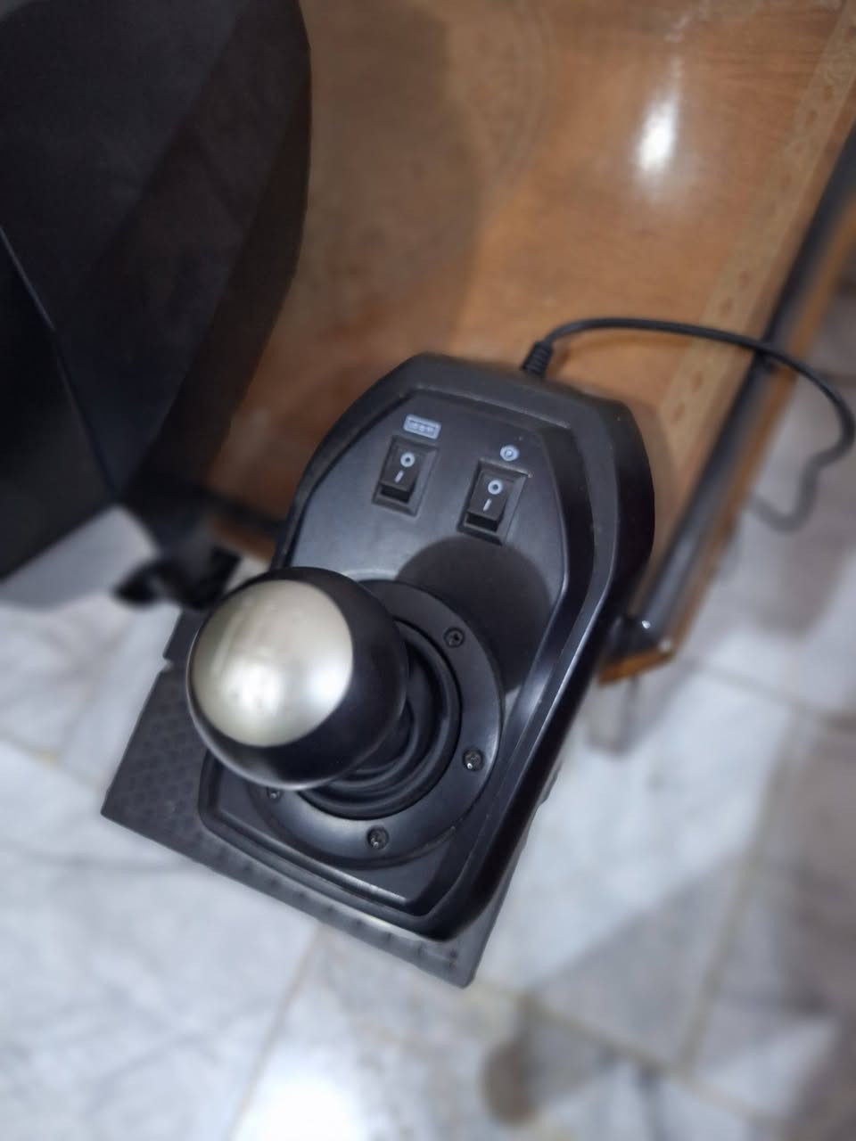 دركسون PXN. V9 نضيف و جديد  و ما مستخدم لاكثر من ٥ ساعات
يعني مرتب و يدعم ال PC و بلي 3 و بلي 4 و يدعم اكس بوكس سريس اس و اكس بوكس ون جهاز مرتب و استخدام قليل 

 سعره ١٢٠ الف و بي مجال بسيط  

و بس الكارتون شويه تعبانه بس الجهاز نضيف 

رقمي

***********

و اي استفسار راسلوني خاص 

١. الكير 6 نمر 

٢. الدركسون بي فرا و فرا و نص يعني  يفتر بدرجه 270 و بدرجه 900
