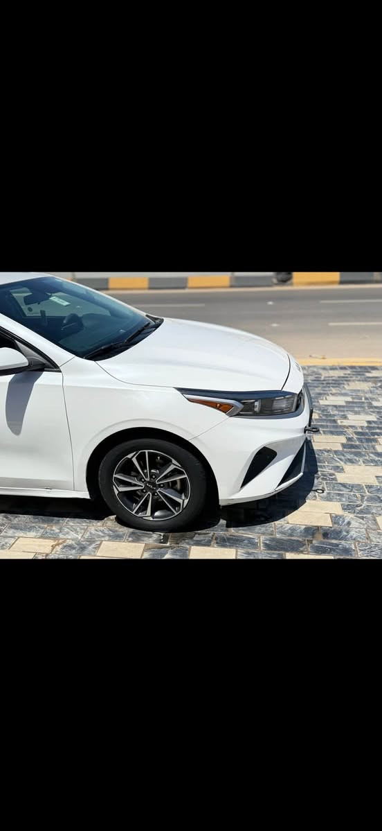 السلام عليكم كيا فورتي امريكيه 2022 بغداد معوقين حادثها قبق جنطه بدون ايرباك ودواخل بجم كبس وبيها بنيد وجاملغ كلير من امريمه مواصفات عاديه مكينه 2000 دوش رادارات امامي وخلفي تحكمات شاشه حساسات السياره جديده برغي ممفتوح بيها ماشيه 85 الف فقط وناشر صور الحادث والسونار موضح كلشي سعرها 123 ورقه للاتصال ***********
