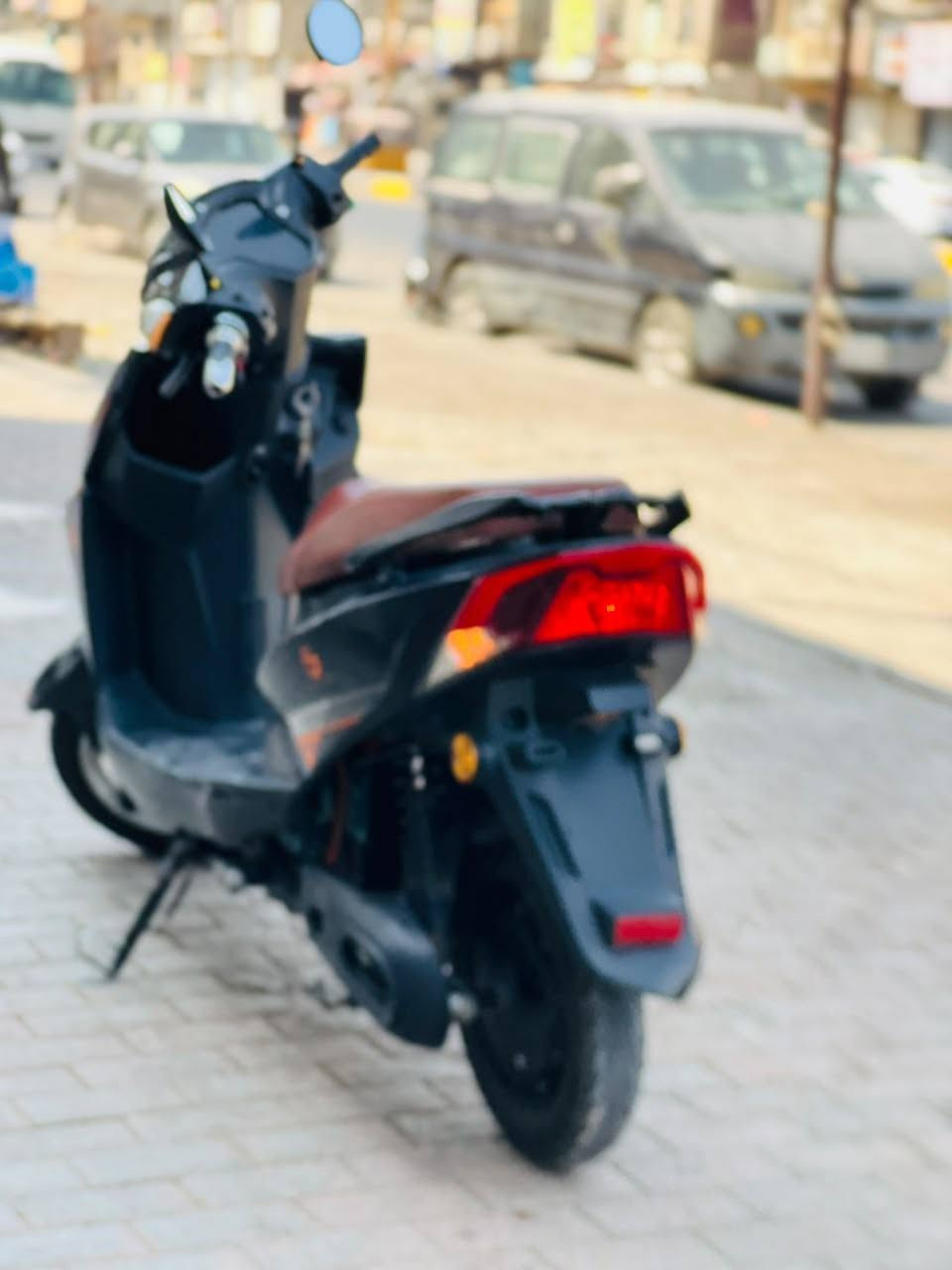 سلام عليكم عندي دراجه شحن سكنس نضيفه لايتات دبل اشاره ست بطاريات 32امبير دبل اشاره اشاره يمنه يسره
لايتات قويه لايت عالي ناصي بك لايت هورنات تقسيمه ديجي تايرات جوبلس دبلات جدد سويج و بصمه 
دراجه تخبل وحلوه عله اخر حبايه 
مكاني بغداد مدينه الصدر 
رقم*********** بيع مستعجل كلش 
   سعر 460🤑 دراجه والله جديده ملف عقل باتريات تفحصهن بيه نضام بك يعني دراجه ما عوزه شي متوازي عله فلوس وريد ابيعه
سلام عليكم عندي دراجه شحن سكنس نضيفه لايتات دبل اشاره ست بطاريات 32امبير دبل اشاره اشاره يمنه يسره

