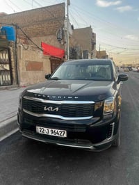 كيا تورايد 2022فول موصفات ماشيه ٤٠ الف  حادث موضحه بل صوره سياره جاهزه...