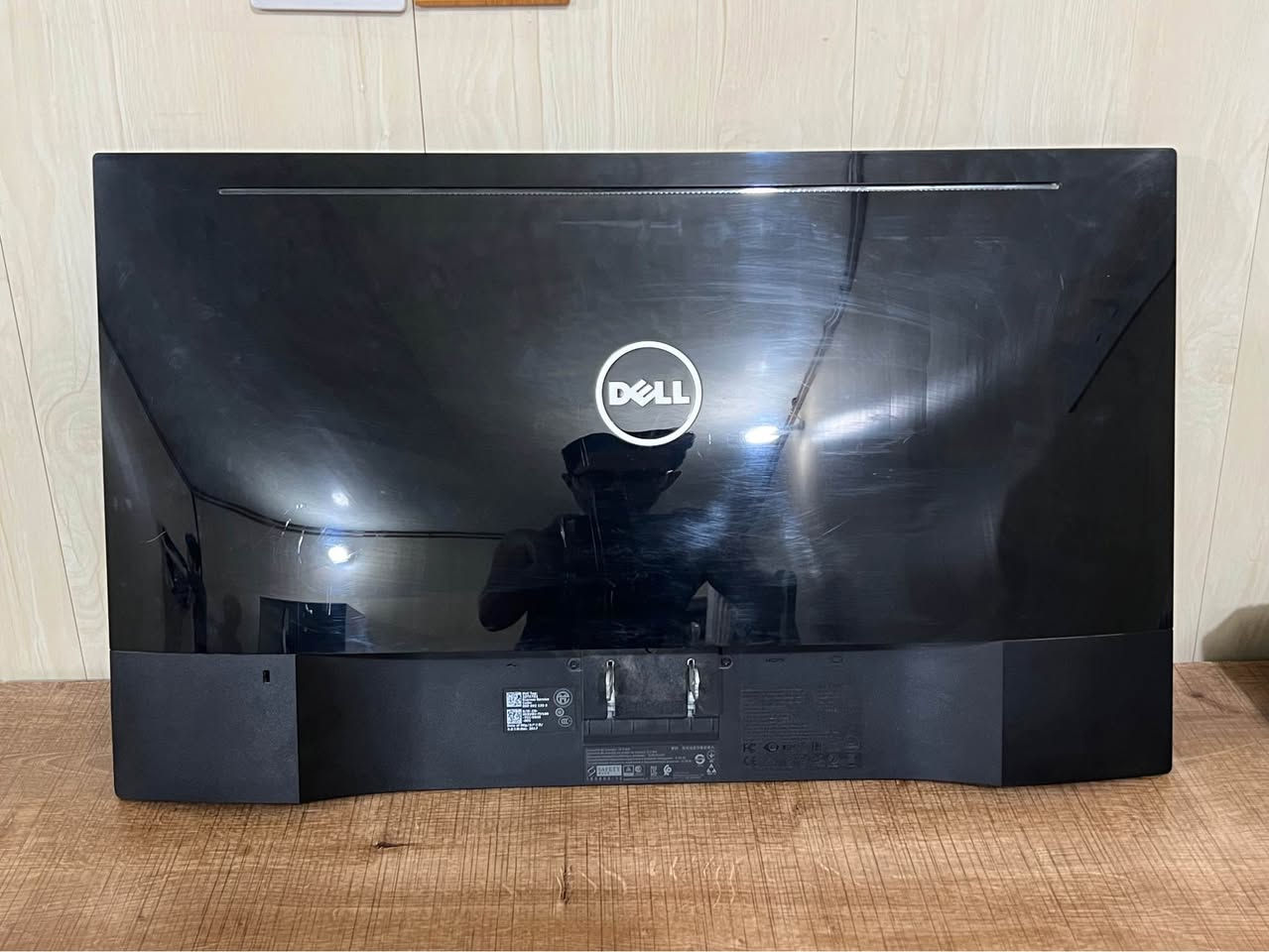 Dell monitor
27 inch flat
Full HD (1080p)
75 HZ refresh rate

زۆر پاك و خاوێن بێ كێشه‌ ستاندی سه‌ر مێزی له‌گه‌ڵ نییه‌ , ته‌نها به‌ دیوار هه‌ڵئه‌واسرێت , كارتۆن و كێبڵ و برغوی به‌ستنی له‌گه‌ڵه‌

كلش نظيف و مرتب تجى وياة ستاند للحائط و كرتونة و ملحقاتة مع كبلات وبراغي التثبيت

+9647502396988
0️⃣7️⃣5️⃣0️⃣2️⃣3️⃣9️⃣6️⃣9️⃣8️⃣8️⃣
WhatsApp / Telegram / Viber كويسينجاك, أربيل
