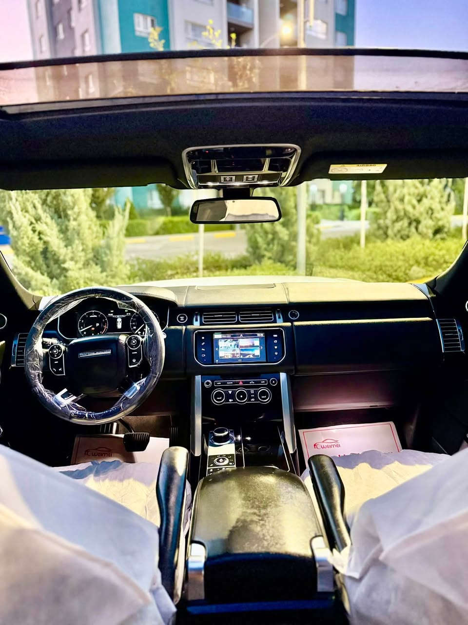 Range Rover Vogue 2016
کورسییەکانی پێشەوە و پشتەوە  کارەبایی 
▪️ کورسییەکانی پێشەوە و پشتەوە گەرمکەرەوە
▪️ سوکان هیتەر و کروز کۆنترۆل و تەحەکوم 
▪️ شاشەی ناوەڕاستی گەورە
▪️ سیستەمی مۆسیقا و کۆنترۆڵی دەنگ
▪️ تەبریدی  ئۆتۆماتیک و کۆنترۆڵی گەرمی
▪️ کامێرای دواوە و  پێشەوەو ۳٦٠
▪️ کۆنترۆڵی خێرایی 
▪️ ئاوێنەکانی  رادارو هیتەر و کارەبا
▪️ گیربۆکسی ئۆتۆماتیک
▪️ سیستەمی 4×4 مۆدی لێخورینی ٤ مۆد
▪️ ویل و تایەکانی جوان و گەورە
▪️ ناوەوەی فراوان و زۆر ئارام
 ناوەوە و دەرەوە زۆر جوان و پاک ماوتەوە  هەمو گیانی بەشەرت 
📍 ڕۆشتوو:95km هەزار کیلۆمەتر
💰 نرخ:235 $💵وەرەقە
سەیارەکەتەنها ١ پارچەی بۆیاخە
📞 بۆ زانیاری زیاتر و بینینی سەیارەکە، پەیوەندی بکە.
ژ.م ***********
