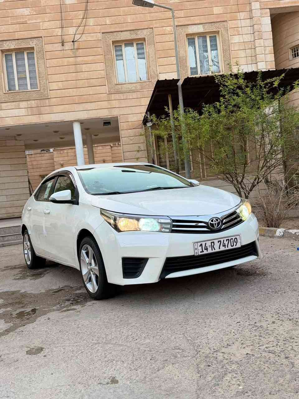 كورله خليجي ٢٠١٥
مكفواله من صبغ وضربه وتبديل
حداديه جديده تبريد ثلج محرك١٨٠٠ كير جداد
*********** وساب فقط
سعر ١٣٥ وبيه مجال قليل
