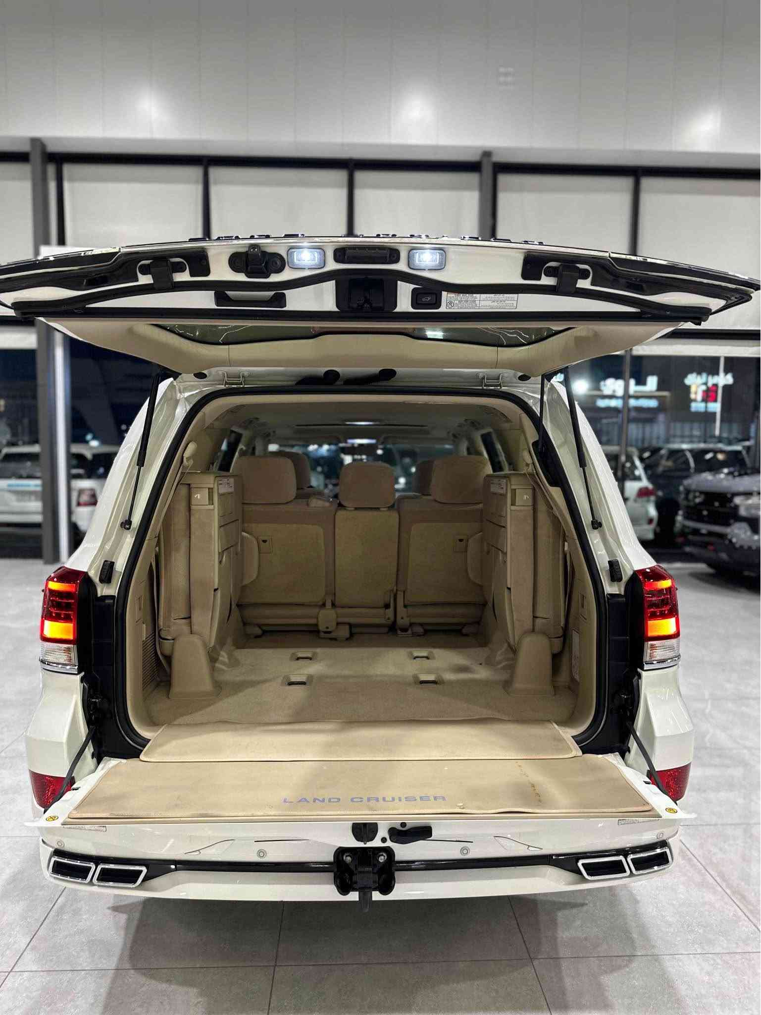 TOYOTA

LAND  CRUISER 

2020

GX.R

White

V6

4.0L

………………………………………………………………………….

تویوتا       لاندکروزەر  

2020      سپی  

6  پستن

مەکینە

4.0L

………………………………………………………………………….

شرکە   جیهان   ضمان ✅                    

………………………………………………………………………….

80      هەزار        رۆیە

………………………………………………………………………….

مواسفات

جی   اکس  ار

سیلایت

بەسمە
      

سەلاجە
 

شغال

تەبریت    مەرکەزیی

8.   پەرەشووت

شاشە  بەرز 

بلاجکتۆر

لایت   زینۆن

………………………………………………………………………….

بێ    بۆیاخ

بێ    تەزرە

بێ    تەحدیل

بێ   کرانەوە
 

………………………………………………………………………….

گێر  و   مەکینە   بەشەرت
 

هیچ  کێشەی  نیە

………………………………………………………………………….

رەقەم  و   سەنەوی   نوێیە

بەناوی    خۆمانە

………………………………………………………………………….

شوێن               هەولێر

معرض             مامۆ
*********** 
وا  تس  اپ أربيل, العراق
