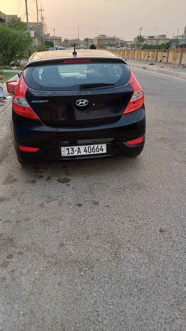 السلام عليكم اكسنت هاش باك
موديل 2016 وارد امريكي بيها جامرلغ الخلفي 
وجامرلغ الامامي تبديل  كير محرك كفاله ماشيه 102 الف 
السعر __ 75 ورقه وبيها مجال 
مكاني ميسان قضاء المجر الكبير 
***********
