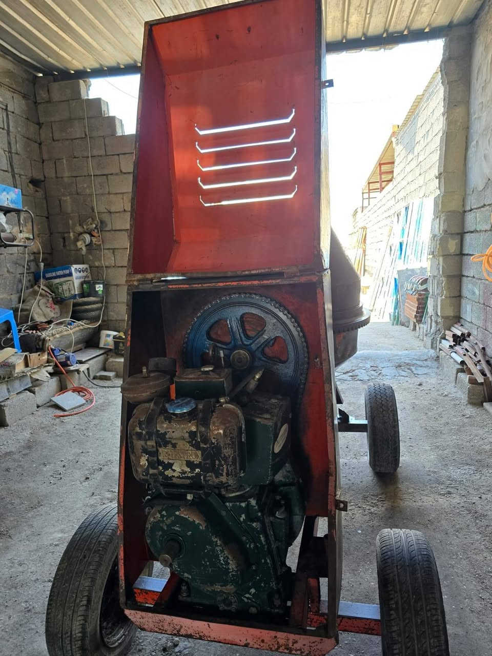 خباطه لبناني نضيفه مكينه جديده شرط الشغل للبيع العنوان كربلاء سريع الحر الاتصال ***********مكلف بالنشر
