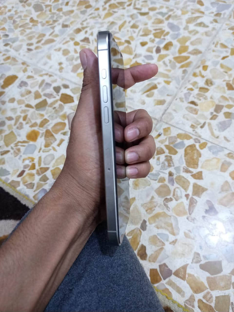 ايفون 15برو ماكس نضافه فول بطاريه 89
السعر مليون و100وبي مجال مكاني نجف حي الميلاد ‭

‭***********‬
وتساب كارتونته موجوده
