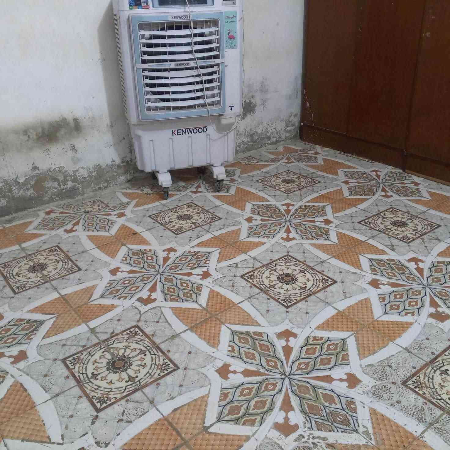 سلام عليكم بيت حواسم للبيع مقابيل ثيله حي الخليج الاستفسار الرقم*********** مكلف بل نشر

