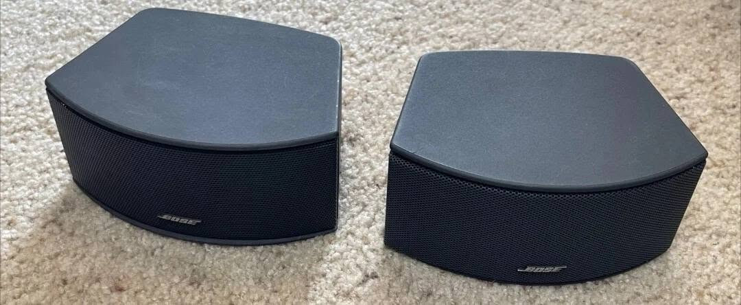 BOSE AV3-2-1🇺🇸مع الكارتون مع جميع الملحقات بالجيس أمريكي
للحجز *********** وتتهنون بي
