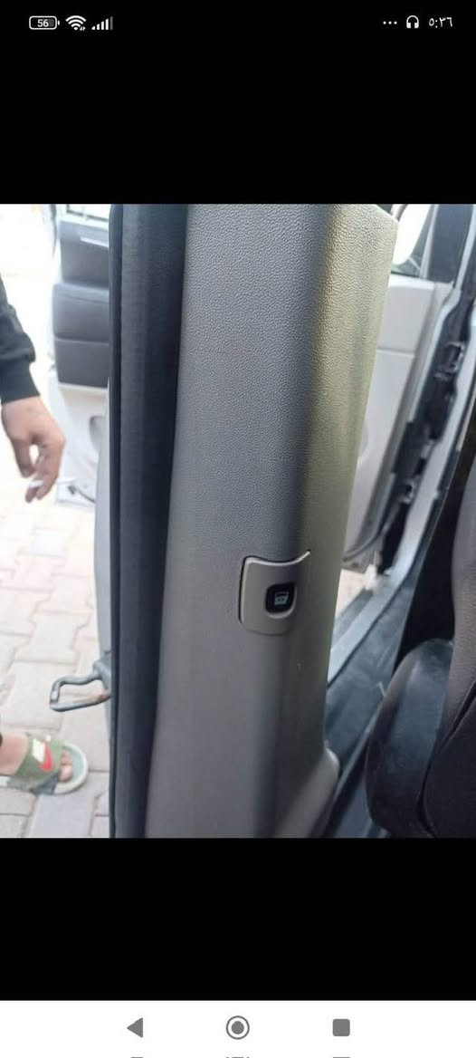 السلام عليكم 
كلايسلرموديل ٢٠١٢ مكينه ٣٦٠٠صالي شهر من بدلهه مكينه او كير جدد مصبوغه حزام تبريد ٣قطع بوب كهرباء بيهه نواقص حادثهه جاملغ او بنيد 
السعر ١٠٥او بيهه مجال مكاني بغداد ابو غريب
رقمي ***********

