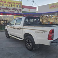 هايلوكس ٢٠١٤ • دبل اوتوماتيك • بنزين وغاز
