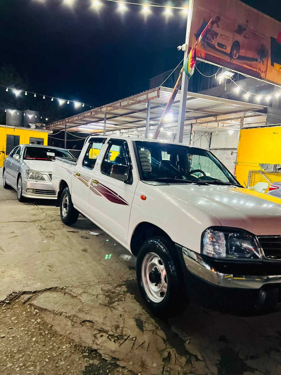 سەرەتابەناوی خوای گەورە پیکاب نیسان مودێل ٢٠١١بۆفرۆشت مەکینەو گێرێ کەپس بەشتی سەد فیتەر هەر چوار تایەی لۆکە بەشەرتی هەموو شتیکە قەترە بۆیاخی نیە 

١٥٨ هەزار ڕۆشتوە 
***********
