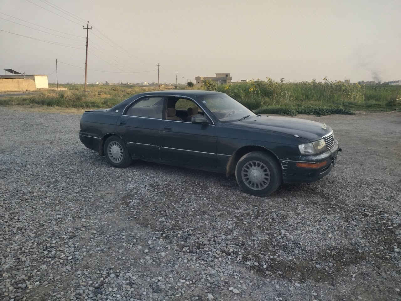 سيارة بطة للبيع محرك وگير شرط الگشر جدام العين رقم الانبار فحص السنويه خضره السعر 35$وبيه مجال ***********
